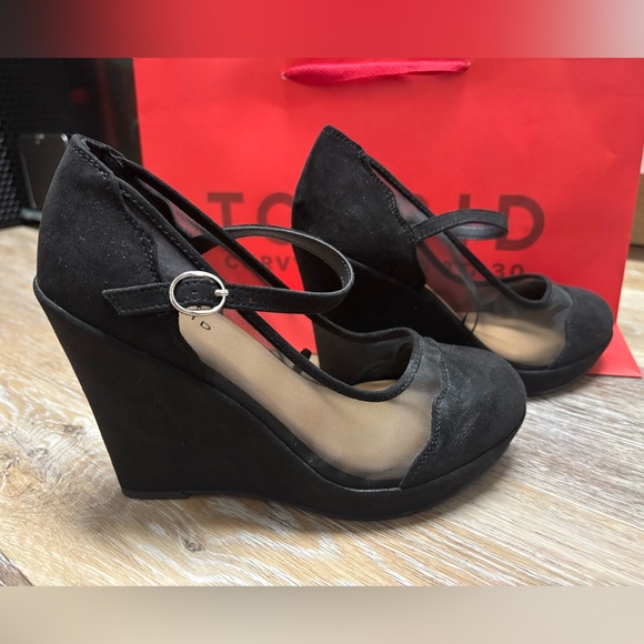 Torrid Mesh Platform Wedge- Black Faux Suede- Wide Width - Picture 2 of 4